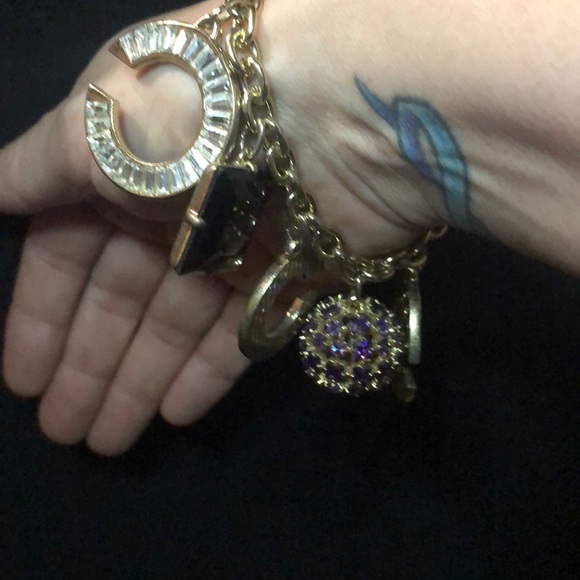 Hard to find designer coach bracelet - Picture 2 of 4